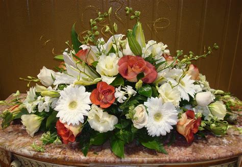 50Th Anniversary Flowers Uk : Flower arrangements 50th wedding ...