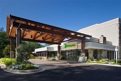 Pet Friendly Hotels in Asheville, NC - BringFido