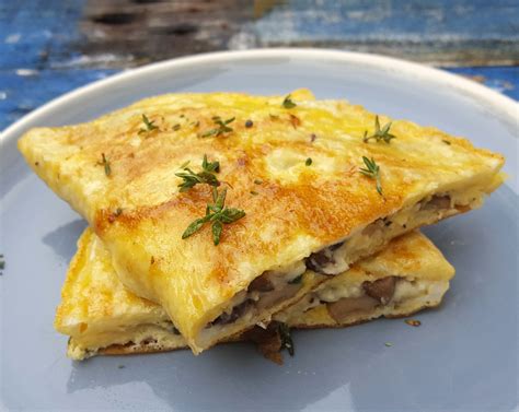 Cheese and mushroom omelette - CookTogether | Recipe | Mushroom ...