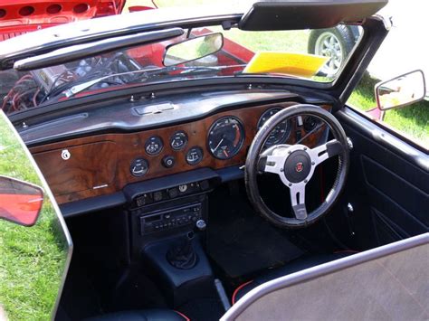 Triumph TR6 Walnut Dashboard. by Michael Ramsay | Triumph tr6, Triumph, Classic cars