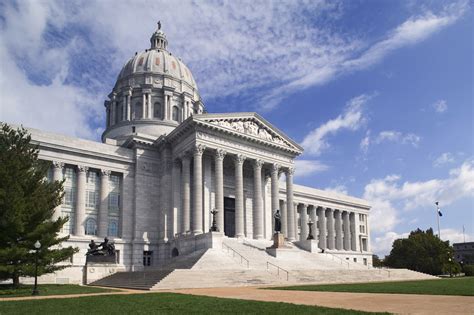 state-capitol-building-jefferson-city-missouri-usa - Missouri Pictures - Missouri - HISTORY.com