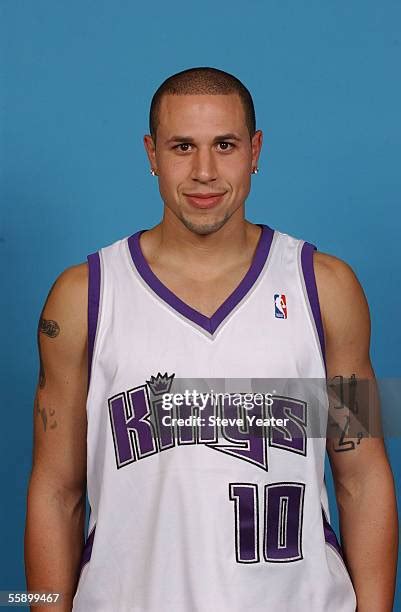 Sacramento Kings Mike Bibby Photos and Premium High Res Pictures ...