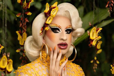 What to Wear to Drag Brunch: Fabulous Outfits for a Showstopping Experience