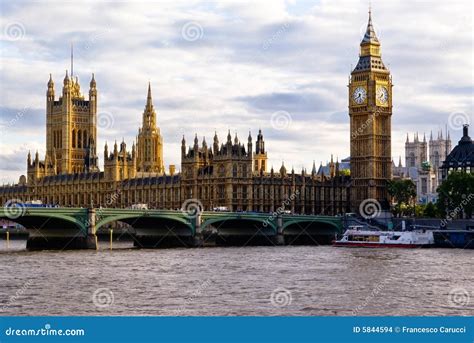 London Skyline, England stock photo. Image of bridge, outdoor - 5844594