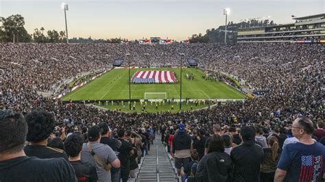 MLS: ‘El Tráfico’ match between LA Galaxy and LAFC smashes attendance ...