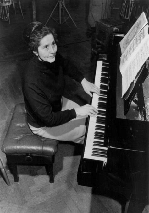 10 Great Female Pianists - Spinditty