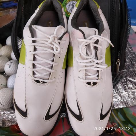 FJ golf shoes for men with golf balls, Men's Fashion, Footwear, Sneakers on Carousell