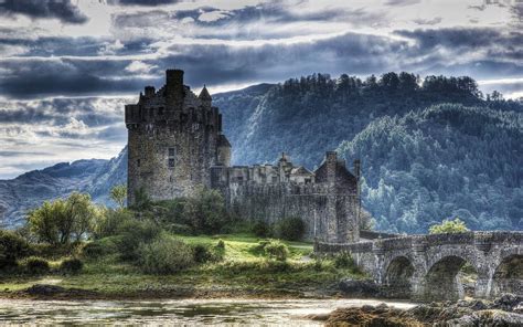 Eileen Donan Castle, Scotland. | Château