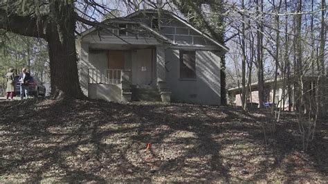 Atlanta developer fights city over demolishing house | 11alive.com