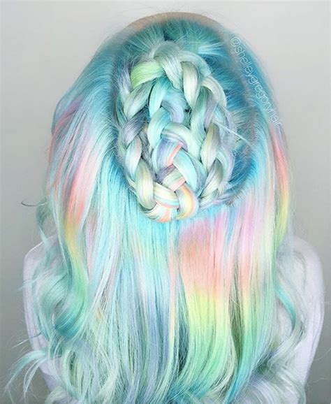 Holographic Hair Is Here And It’s The Hottest Hair Trend Of 2017 | Bored Panda