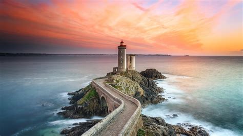 Lighthouse of Petit Minou (Phare du Petit Minou) - backiee