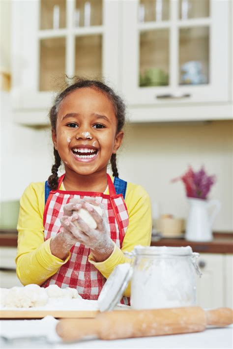 12 top tips for baking with kids (and why you should)