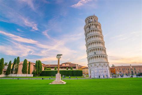 Torre di Pisa: 8 piani di segreti e curiosità