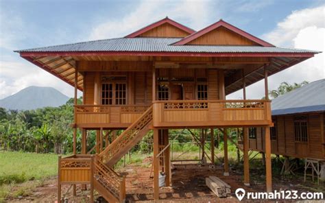 Rumah Adat Sulawesi Utara: Walewangko dan Bolaang Mongondow