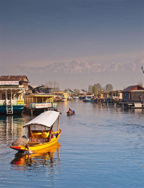 Kashmir Honeymoon Tour Packages | Kashmir Packages for Couples ...