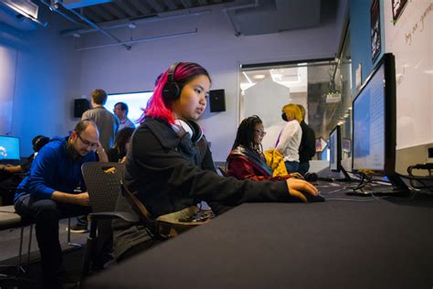 The 2019 NYU Game Center Showcase Brings In Hundreds To Play Games! - NYU | Game Center