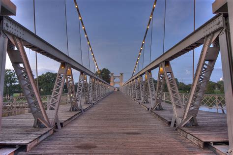 Waco Suspension Bridge | Take Pics Here