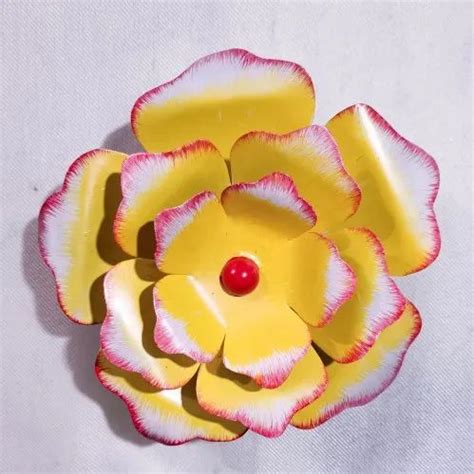 Yellow 8x8 Inch Iron Wall Decor Flower, For Interior Decoration at Rs 399 in Moradabad