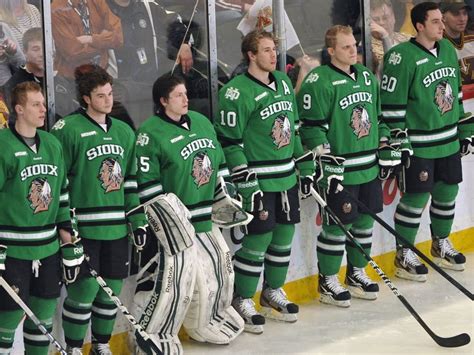 UND officially drops Fighting Sioux nickname | Minnesota Public Radio News