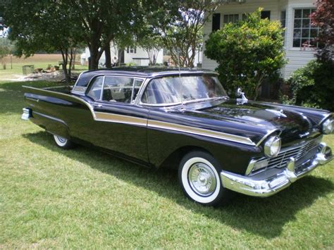 1957 Ford Fairlane | GAA Classic Cars