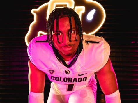 Top-40 2024 DE Brandon Davis-Swain commits to Colorado - CUSportsReport: Colorado Buffaloes ...