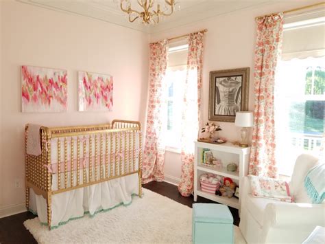 25 Gorgeous Floral Nursery Decor Ideas You'll Love