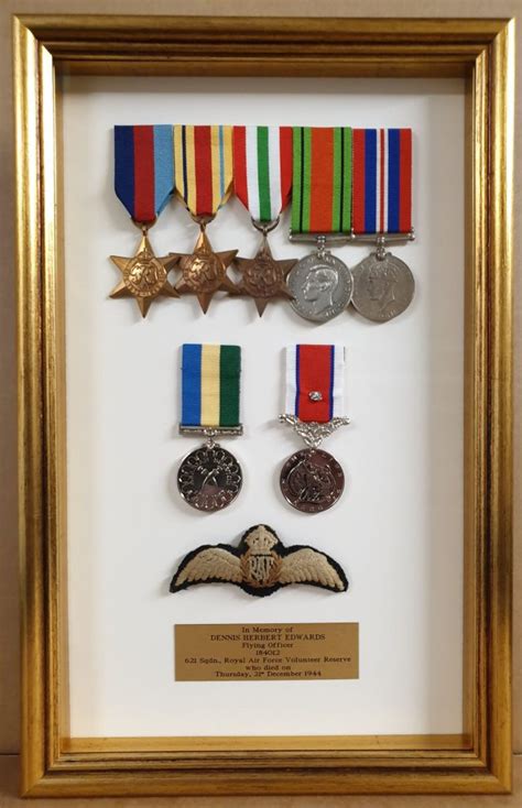 WWII RAF Medals – Bespoke Framing