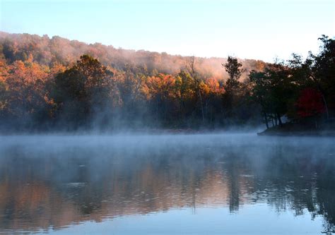 15 Best Places To Experience Fall In Missouri - Midwest Explored