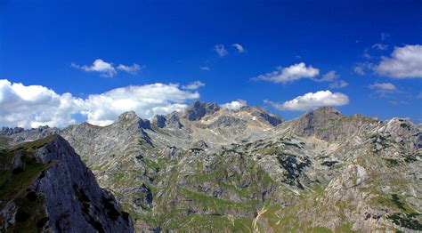 Folklore (adults) – KUD „Durmitor“ Kula