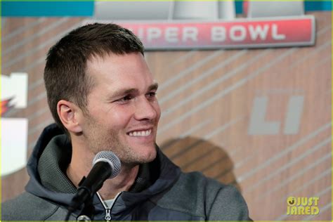 Tom Brady Becomes Emotional, Nearly Cries Talking About His Dad - Watch ...