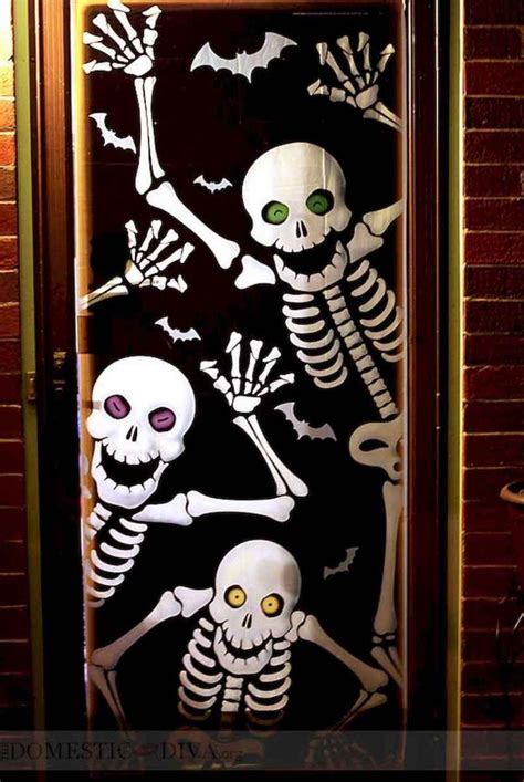 25 Creative Halloween Door Decorations for 2018 (15 | Puerta de halloween, Puertas decoradas ...