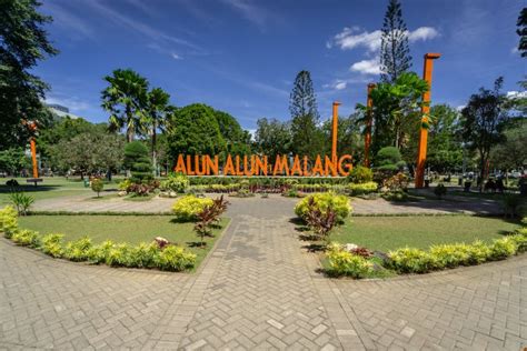 Monumen Tugu Balai Kota Central Garden Malang East Java Indonesia Editorial Image - Image of ...