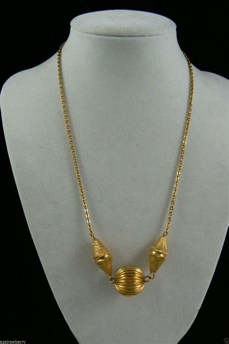 VINTAGE GOLD TONE METAL BALL PENDANT CHAIN NECKLACE 18"L - Necklaces & Pendants