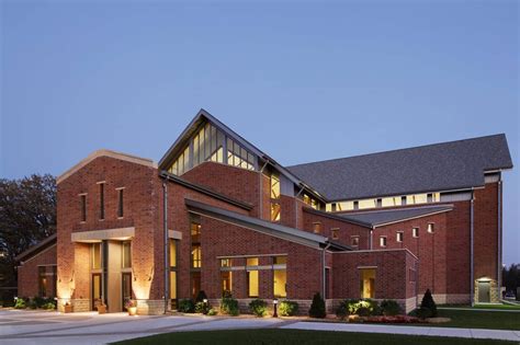 Martin Luther College Chapel, WELS - Plunkett Raysich Architects, LLP