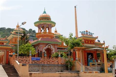 Overview of Hoa Hao Buddhism - Vietnam Vacation