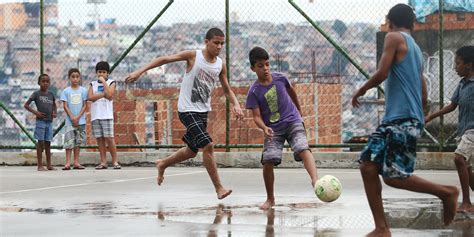 Sobre os espaços do futebol de rua – Universidade do Futebol