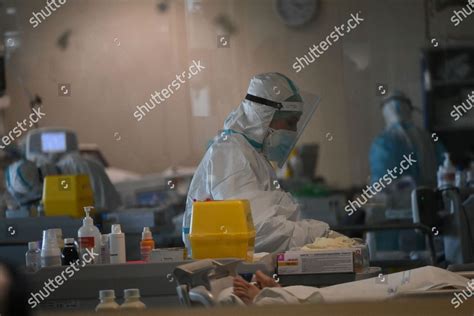 Medical Staff Member Works Covid19 Unit Editorial Stock Photo - Stock ...