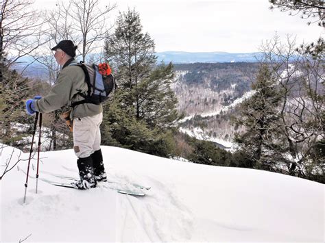 MOREAU LAKE STATE PARK hiking & skiing.