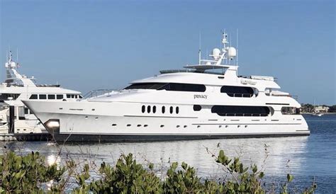 Tiger Woods’ Luxurious 47-meter Privacy Yacht was Worth $20 Million ...