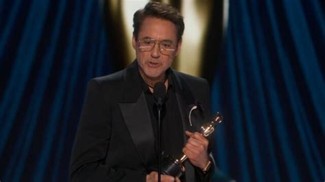 Robert Downey Jr. ganha o Oscar de Melhor ator coadjuvante - ISTOÉ ...