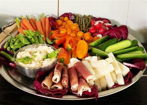 7 Tips to a Delicious Crudités Platter - Reluctant Entertainer