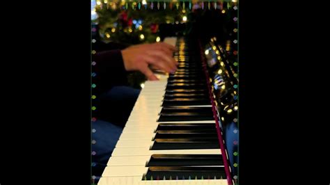 Charlie Brown Christmas Piano - YouTube