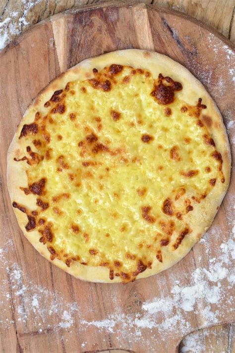 Easy Cheese Flatbread (Cheese Manakish) - Alphafoodie