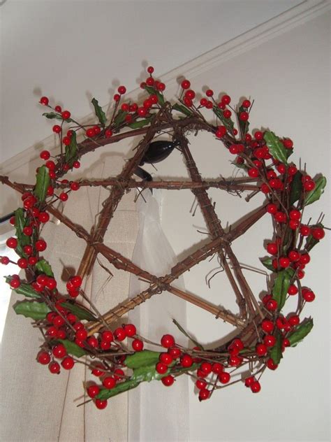 Yule Wreath | Yule crafts, Christmas diy, Yule