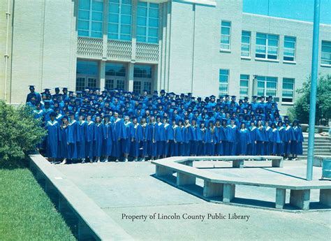 BHS Class of 1971 | Brookhaven High School's graduation grou… | Flickr