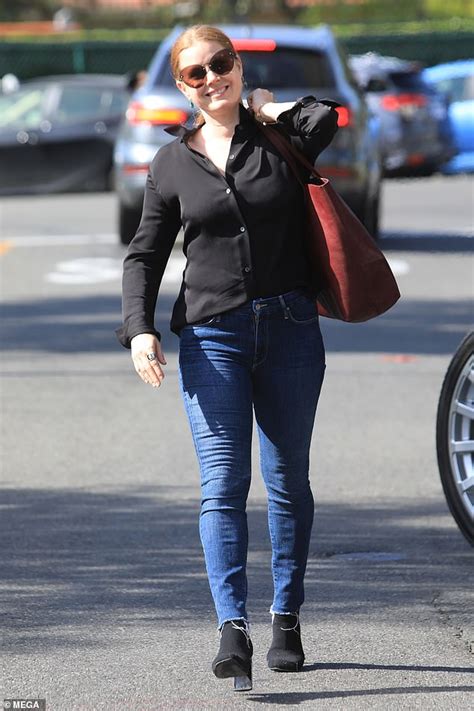 Amy Adams cuts a chic figure as she cheerfully runs errands in Beverly ...