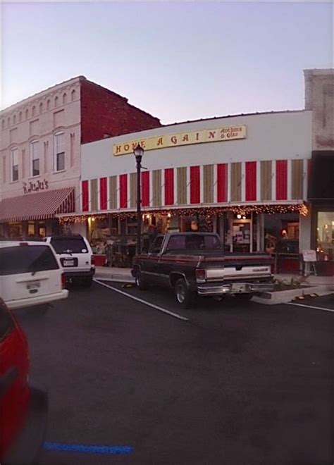 Dickson, TN | Restaurant exterior, Dickson county, Dickson