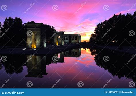 Sunset of templo de debod stock image. Image of illuminated - 114958597