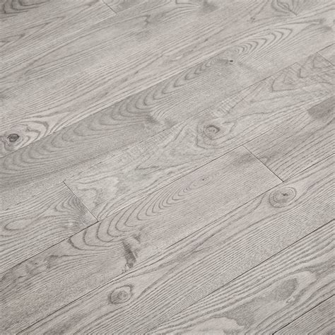 Pinterest in 2021 | Grey hardwood floors, Light grey wood floors, Grey hardwood