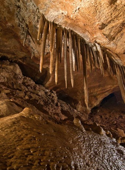 Cave Geology - Cave of the Winds Mountain Park